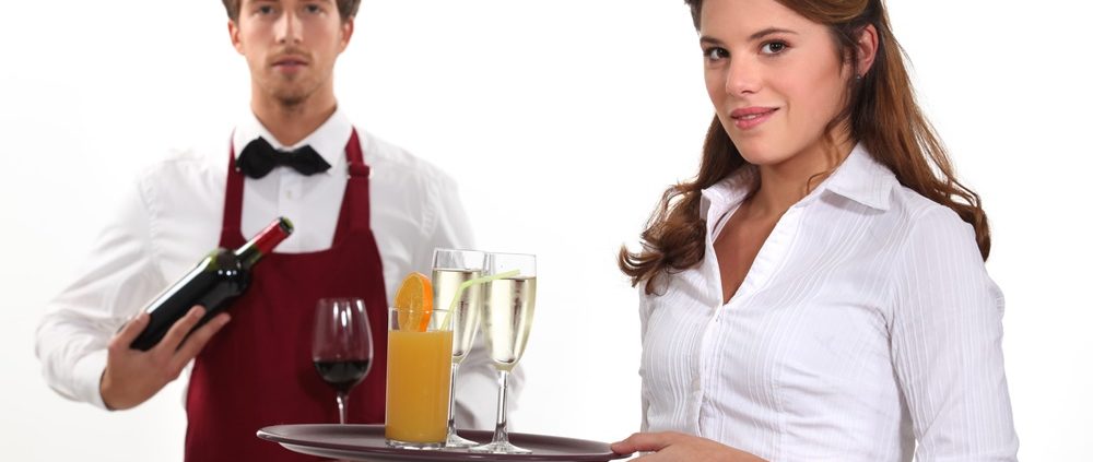 Servicekraft im Festsaal