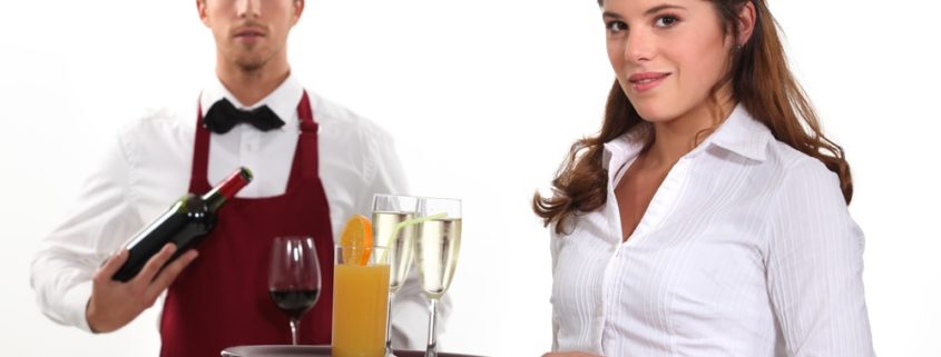 Servicekraft im Festsaal